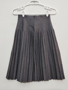 Mia Mod Year Round Pleated Skirt Women's M Classic Office Career Academia